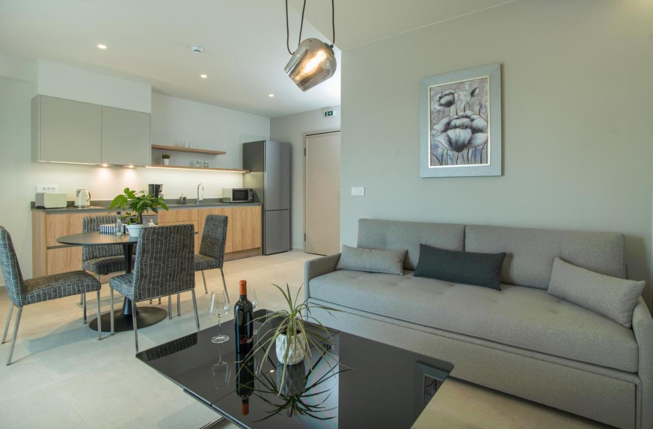 Celine Luxury Apartments & Suites 圣尼古拉奥斯 外观 照片