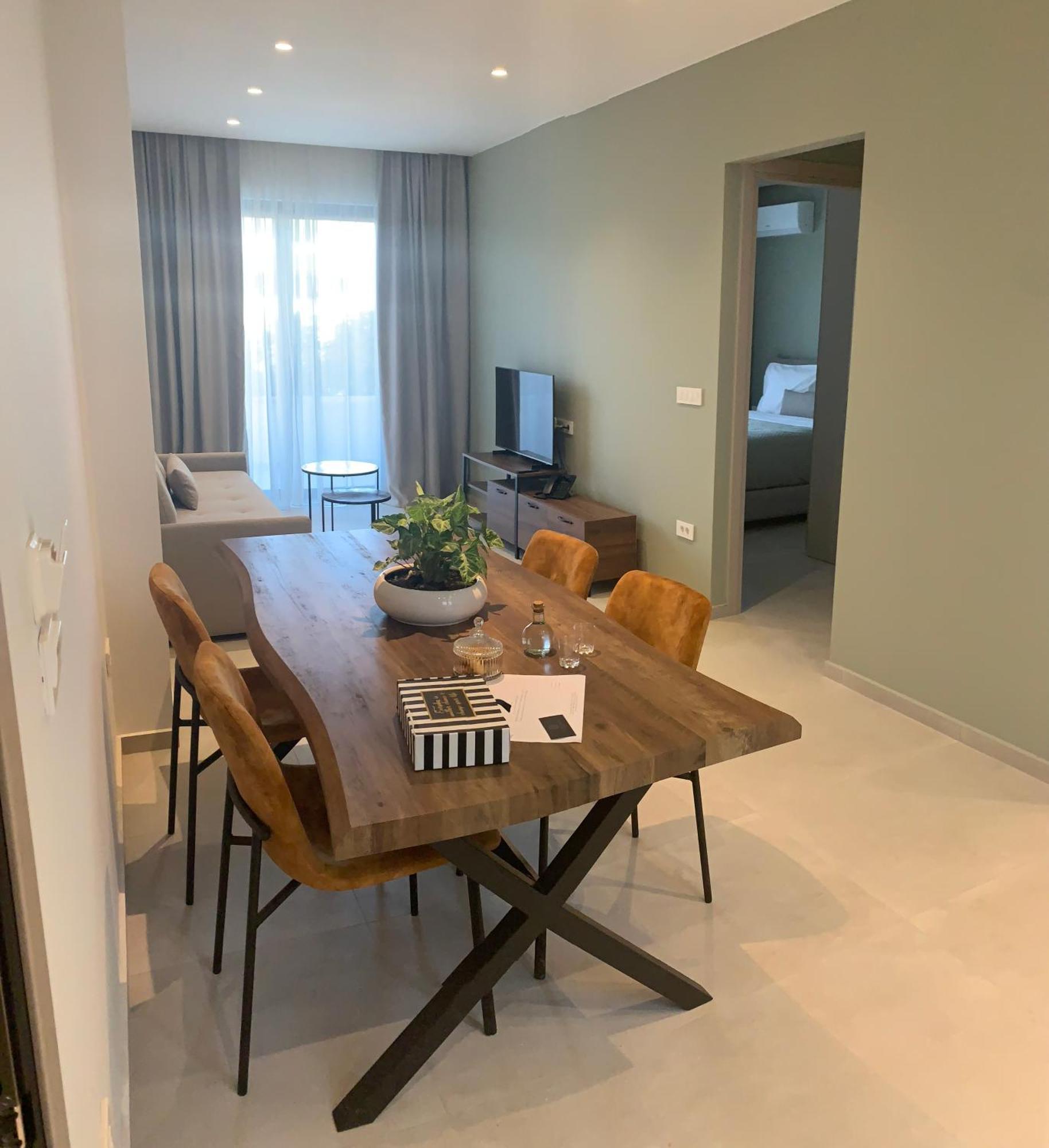 Celine Luxury Apartments & Suites 圣尼古拉奥斯 外观 照片